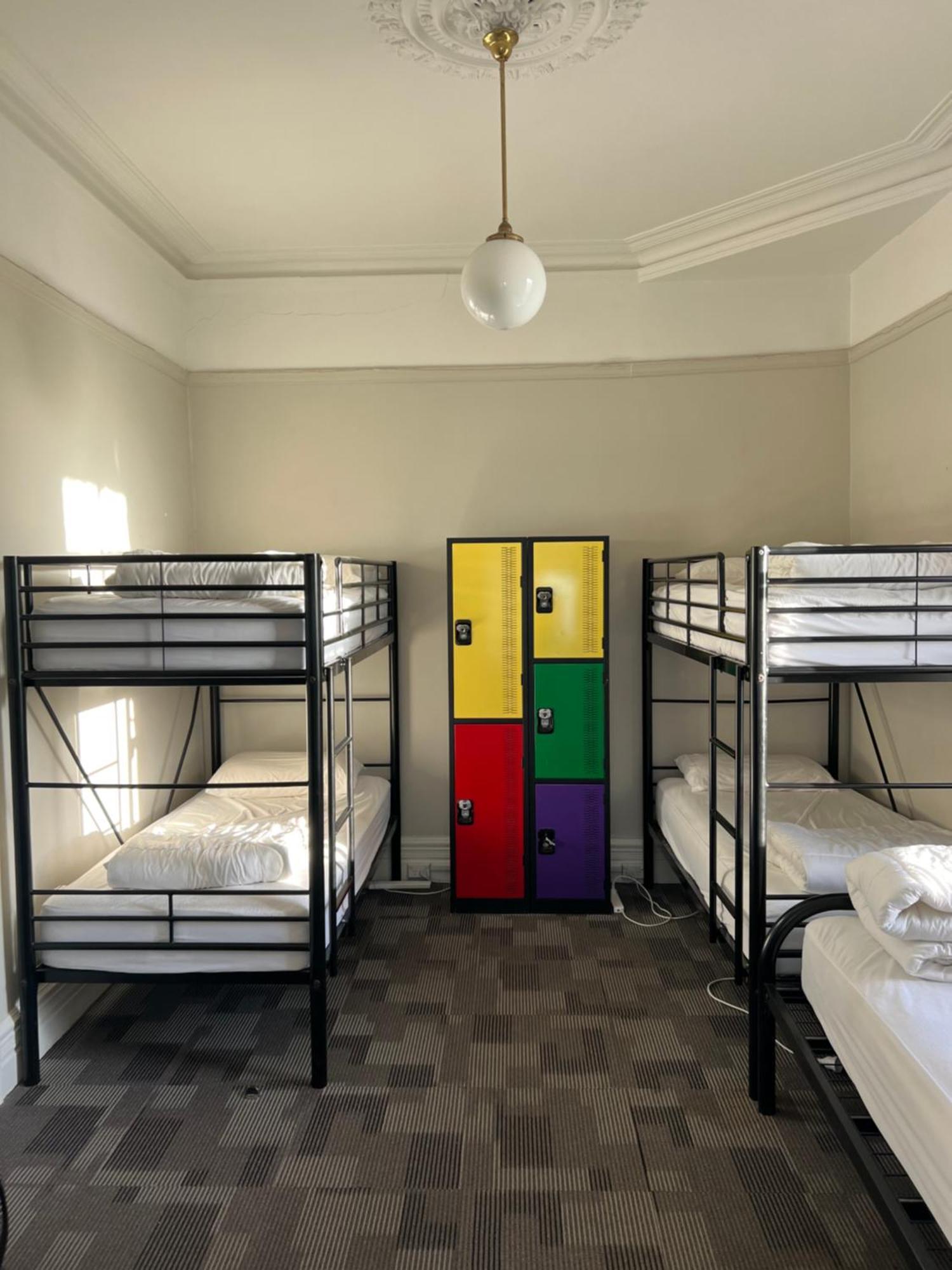 Manly Bunkhouse Hostel Сидни Екстериор снимка